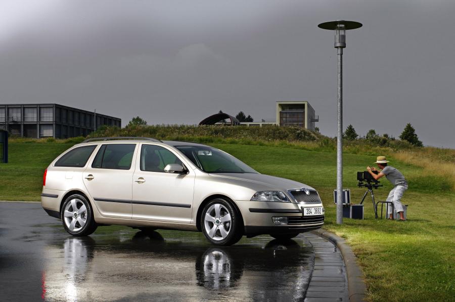  Skoda Octavia Combi (1Z) 2004 года  (фото 19 из 30)